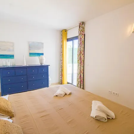 Alex Holiday home